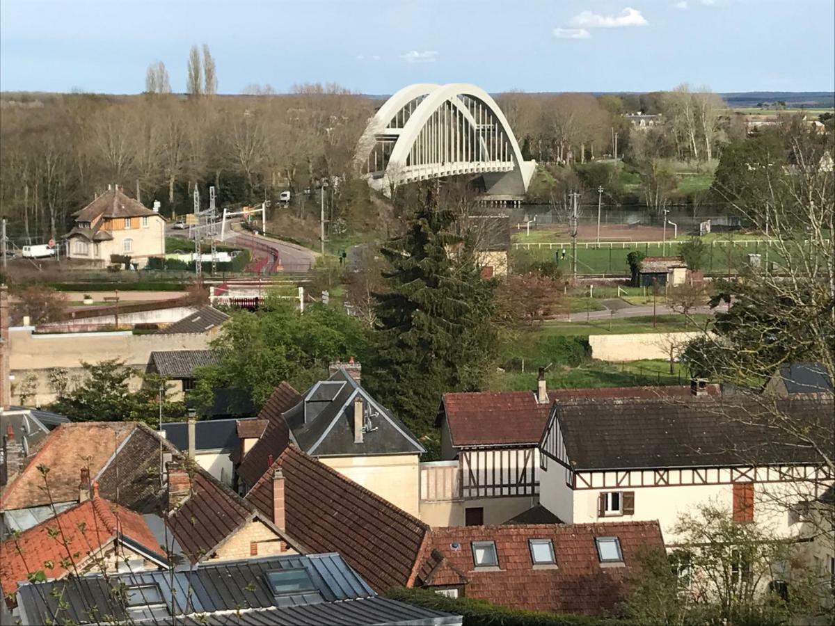 Saint-Pierre-du-Vauvray La Maison Des Pecheurs מראה חיצוני תמונה